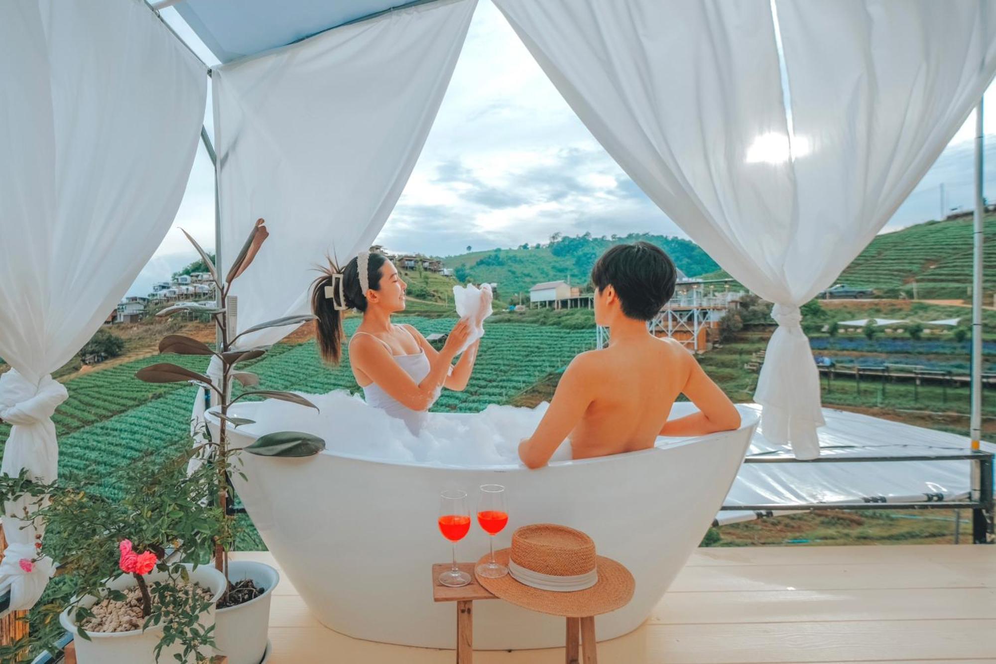 ภูวินคาเฟ่ โฮมสเตย์ Phuwin Cafe Homestay Mon Jam Экстерьер фото