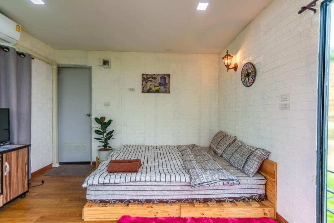 ภูวินคาเฟ่ โฮมสเตย์ Phuwin Cafe Homestay Mon Jam Экстерьер фото